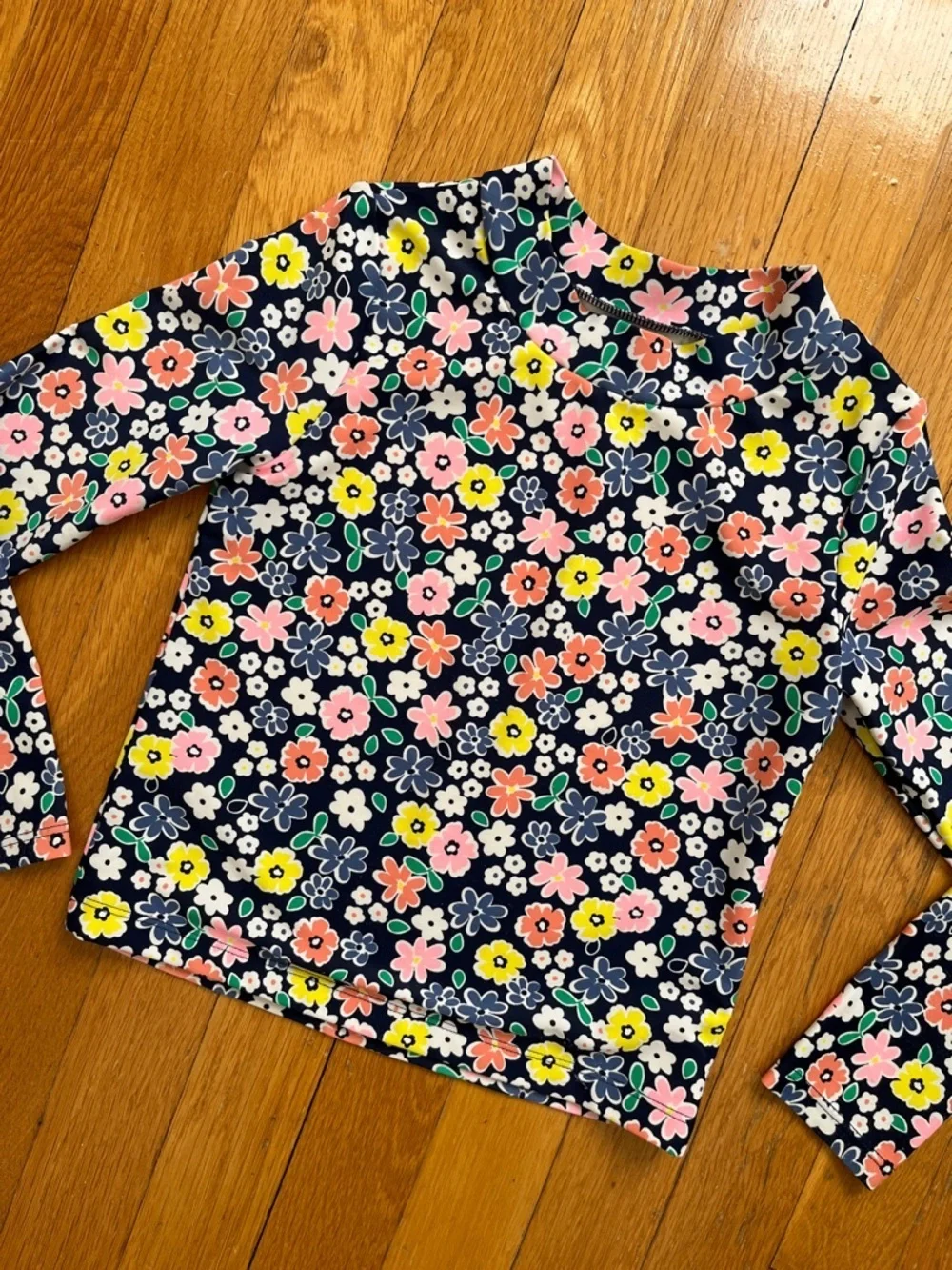 Carter’s Size 6 / 6X Long Sleeved Floral Rash Guard Swim Top Swimsuit Tee